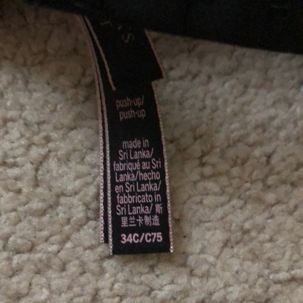 Bra - Picture 3 of 4